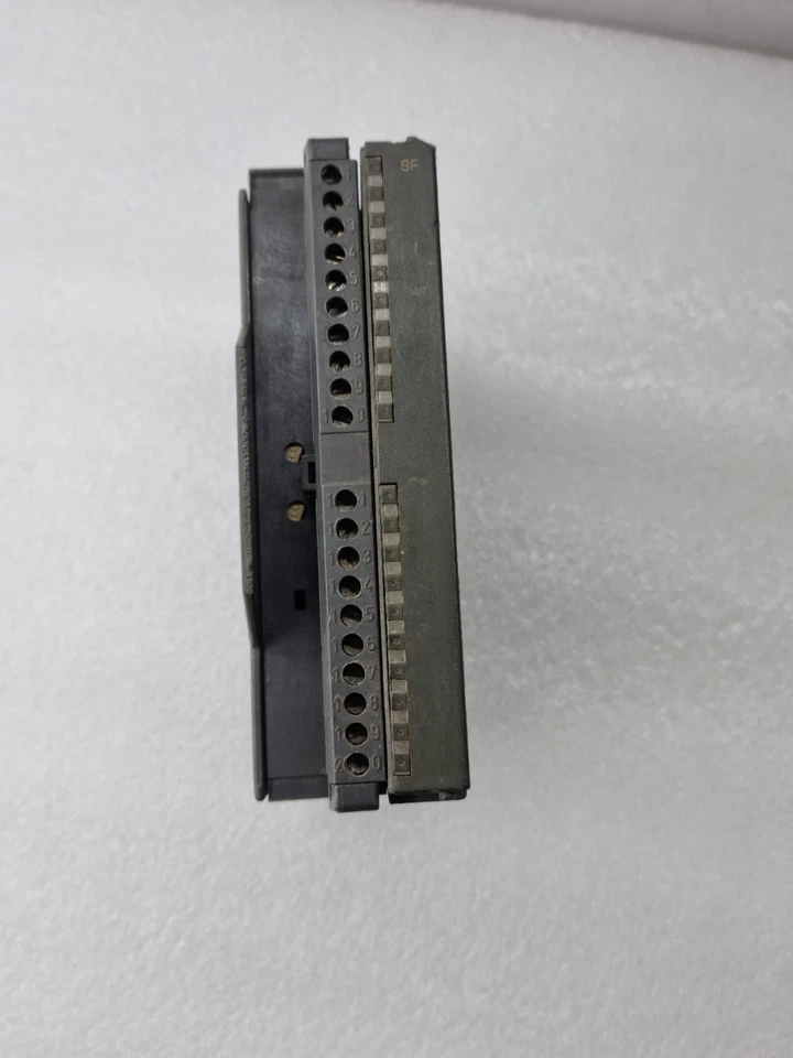 SIEMENS 6ES7 332-5HD01-0AB0 SIMATIC S7 MODULE (COVER MISSING)